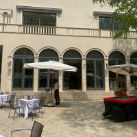 ガーデンでウェルカムパーティーやBBQが行えます。