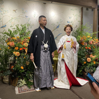 花で彩られた新郎、新婦席