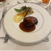 メインディッシュお肉