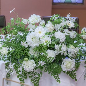 新郎新婦席のお花|749680さんのST.MARGARET WEDDING（セント・マーガレット ウエディング）の写真(2454972)