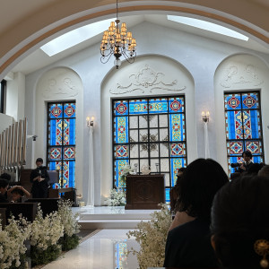 ステンドグラスがお洒落な挙式会場|749682さんのアイネス ヴィラノッツェ大阪(クラウディアホールディングスグループ)の写真(2545149)