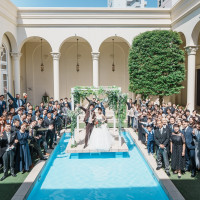 広いガーデンで全員集合の写真を撮れました。