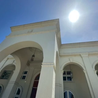 ガーデンにも太陽が差し込んで天気が良ければ最高のロケーション