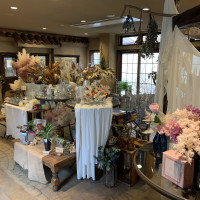 式場内の花屋