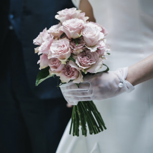 ブーケとグローブ|749753さんの石の教会 内村鑑三記念堂の写真(2547095)