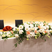 新郎新婦の高砂の装花