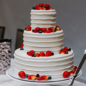 ケーキはロロベリーの緑だけ抜きました|749838さんのノートルダム横浜みなとみらい/FIVESTAR WEDDINGの写真(2447650)