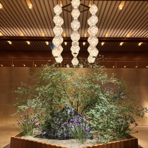 正面玄関から入ると出迎えてくれる季節のお花|749850さんのThe Okura Tokyo（オークラ東京）の写真(2447977)