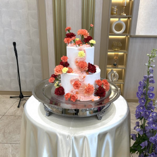 披露宴のケーキ（イミテーションケーキ）