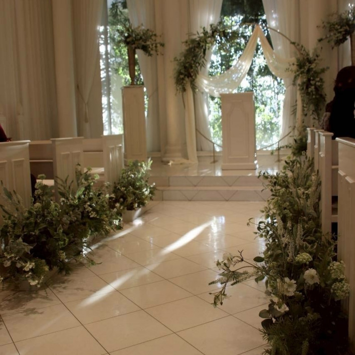 標準の装花のみでオプションはつけていません