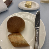 バゲットと胡桃パン