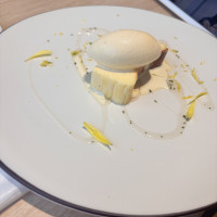 おもい料理食べた後のデザートだからわざと軽めに作ってるらしい