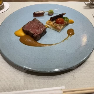 お肉料理ですが、凄く美味しかったです。
