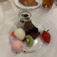 デザートのティラミスがとても美味しかったです♩
