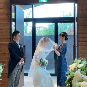 入場は父と母と3人で扉から入場しました！|750052さんのヴィラルーチェの写真(2449595)