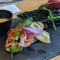 試食