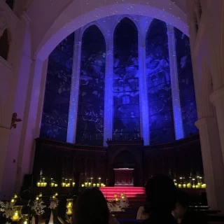 チャペルでの夜空の演出が素敵でした