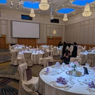 天井が高く、ゴージャスです。