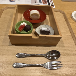 試食でいただいたデザートです。