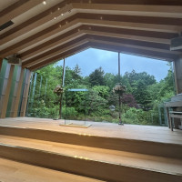 庭園がのぞめる会場