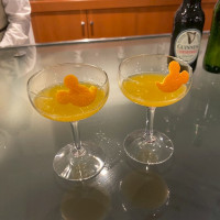 ウェルカムパーティーで飲める生搾りオレンジジュース