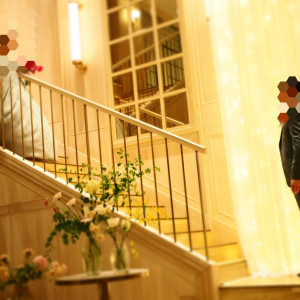 お色直し入場は階段から|750790さんのInStyle wedding KYOTO/テイクアンドギヴ・ニーズウェディングの写真(2453433)