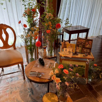 お気に入りの高砂。ラグと右側のテーブルは持込です！