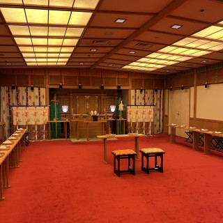神殿では本格的な和装での式ができる
