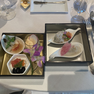 見た目も華やかな料理