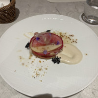 前菜 大根と生ハムが層になっている