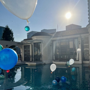 挙式後のプールにて風船演出の体験|750891さんのアートグレイス・ポートサイドヴィラの写真(2579700)