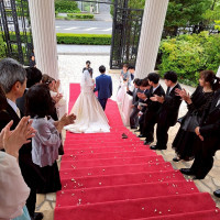 この式場に決めた理由の大階段です！