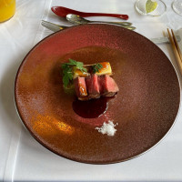 肉料理です。
黒毛和牛のファラ肉です。