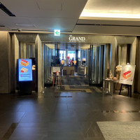 入り口前のロビー