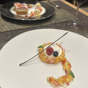 GINZA SIXをイメージしたケーキ|751118さんのTHE GRAND GINZA（ザ グラン銀座）の写真(2454889)