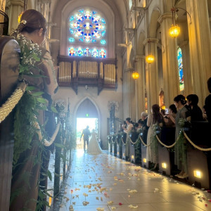 チャペル退場時の様子|751144さんのSt. ヴァレンタイン福山/FIVESTAR WEDDINGの写真(2455134)