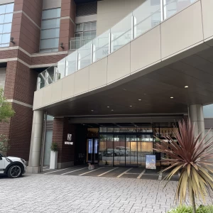 洗練された入り口|751194さんのノートルダム横浜みなとみらい/FIVESTAR WEDDINGの写真(2455635)