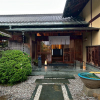 雨の日でしたが、風情があり、逆に良かったです