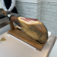 ウェルカムパーティのハモンセラーノ