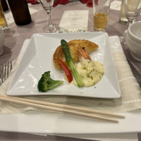 魚介料理のパイ包みです。とても美味しかったです。