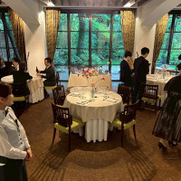 広々8卓です。