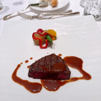 牛 フ ィ レ 肉 の グ リ エ