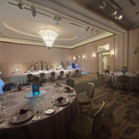 オーロラをイメージした披露宴会場