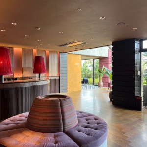 自然光が差し込む明るいロビー|751900さんのTHE LUIGANS Spa & Resort(ザ・ルイガンズ．スパ＆リゾート)の写真(2459221)