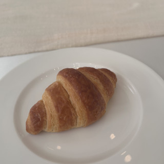名物のクロワッサンです