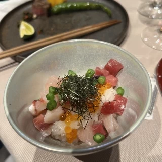 祝い寿司です