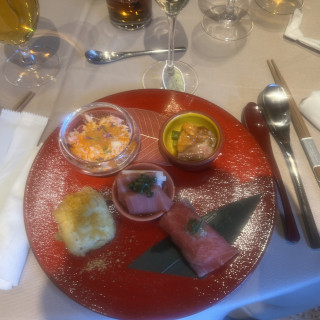 1番最初に出てきた料理です