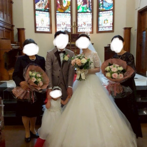 挙式後記念撮影|751963さんの桜坂教会（旧桜坂セント・マルティーヌ教会）の写真(2459778)