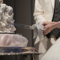 お花屋さんと相談して、ナイフにリボンをつけました