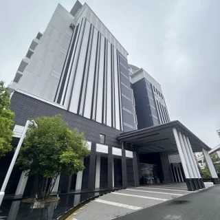 外観(正面玄関)